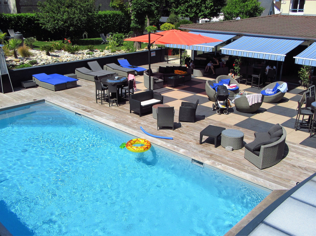 Hotel la Piscine主图