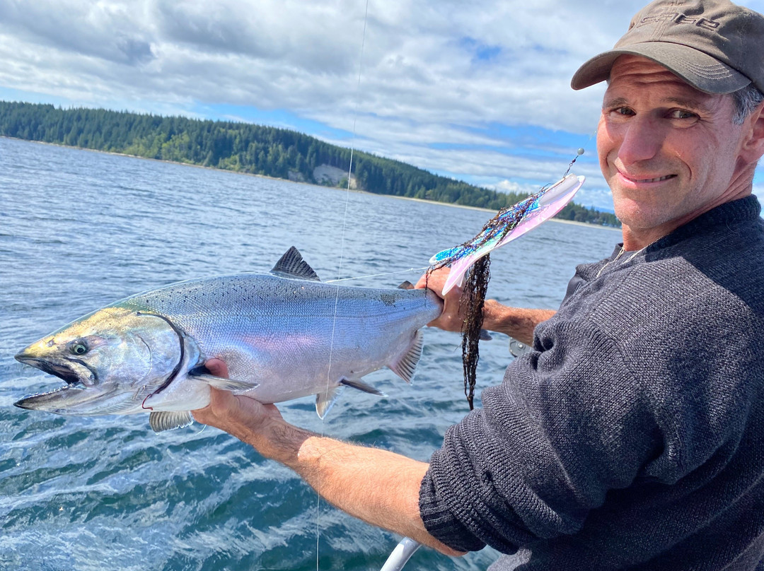 Northwest Saltwater Adventures-坎贝尔里弗必去景点