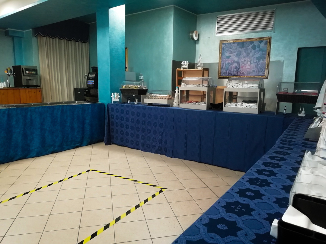 Aloha Park Hotel主图