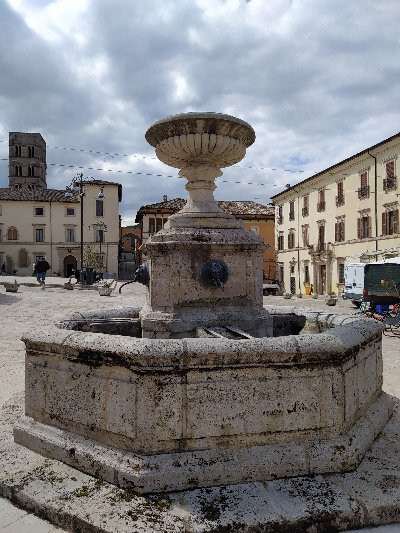 Piazza del popolo Cittaducale-Cittaducale必去景点