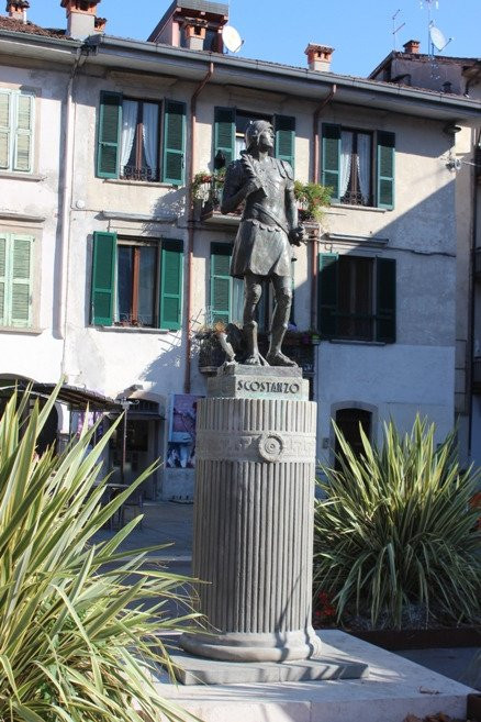 Statua di San Costanzo景点图片