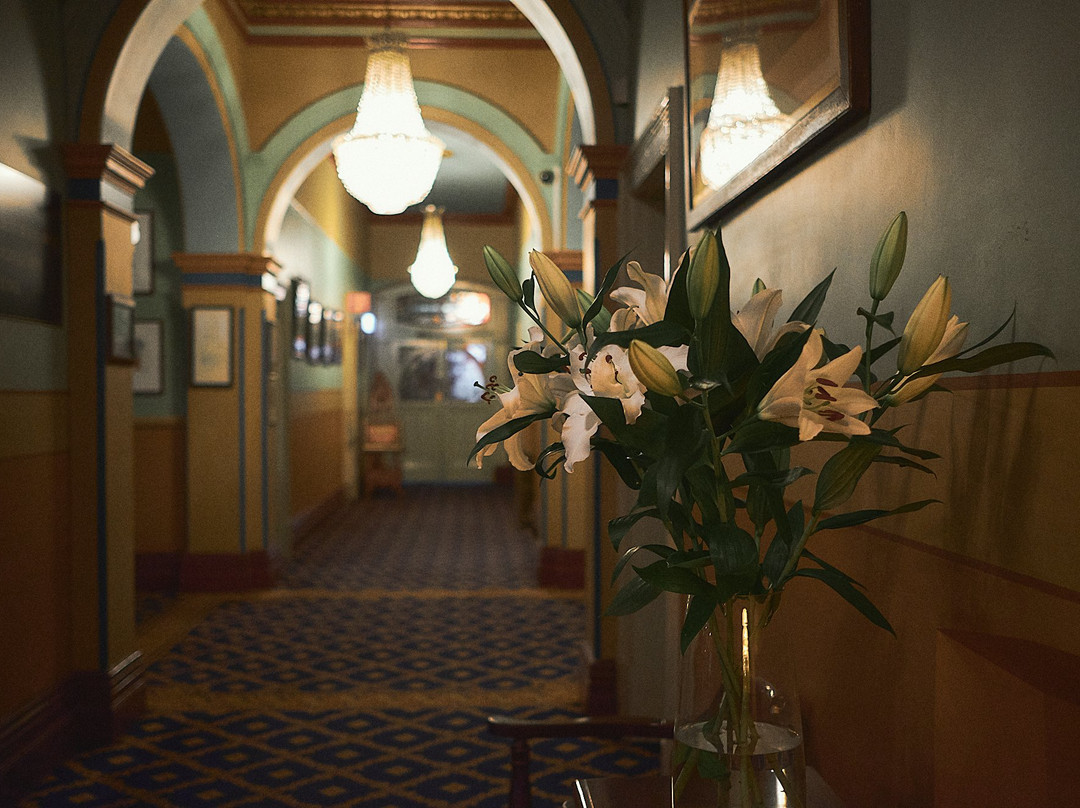 卡林顿酒店主图