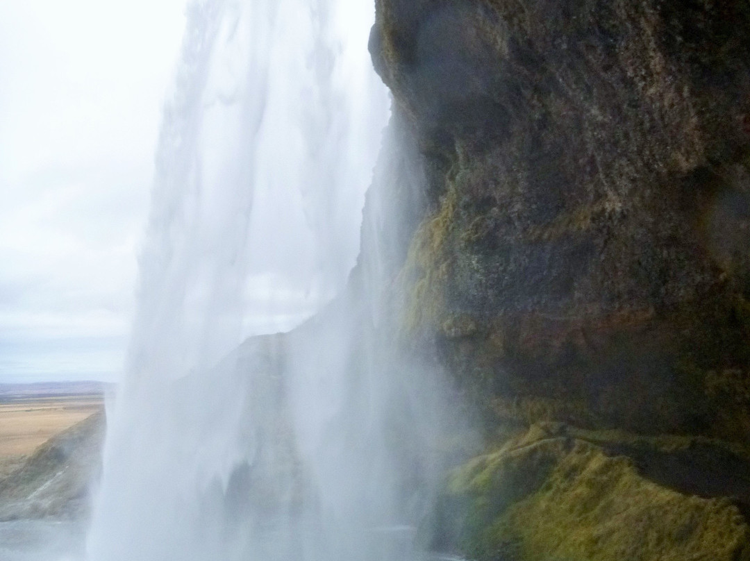 Seljalandsfoss-霍尔斯沃德吕尔镇必去景点