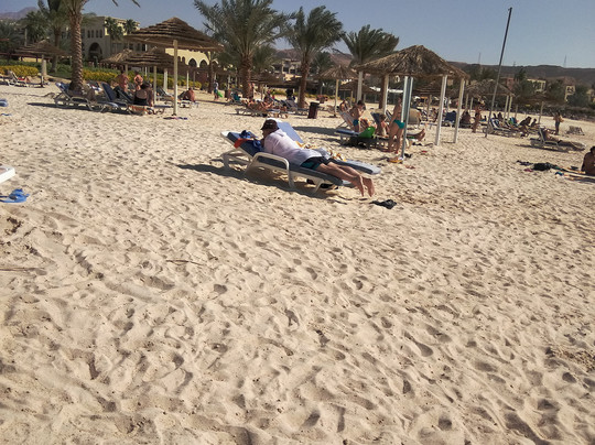 亚喀巴塔拉湾丽笙布鲁度假酒店主图