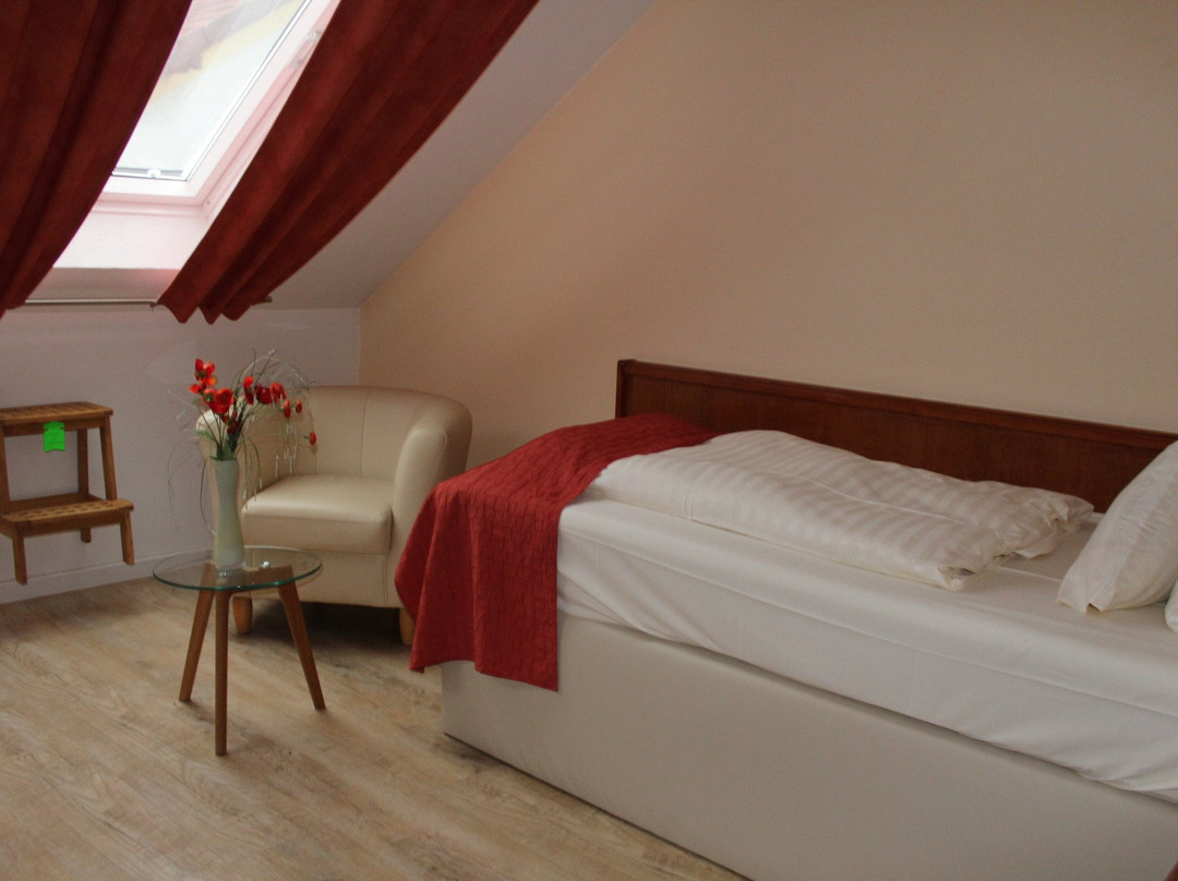 Arador-City Hotel主图