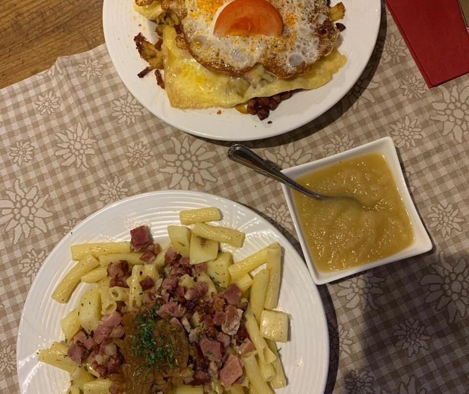 Hotel & Restaurant Alpina主图