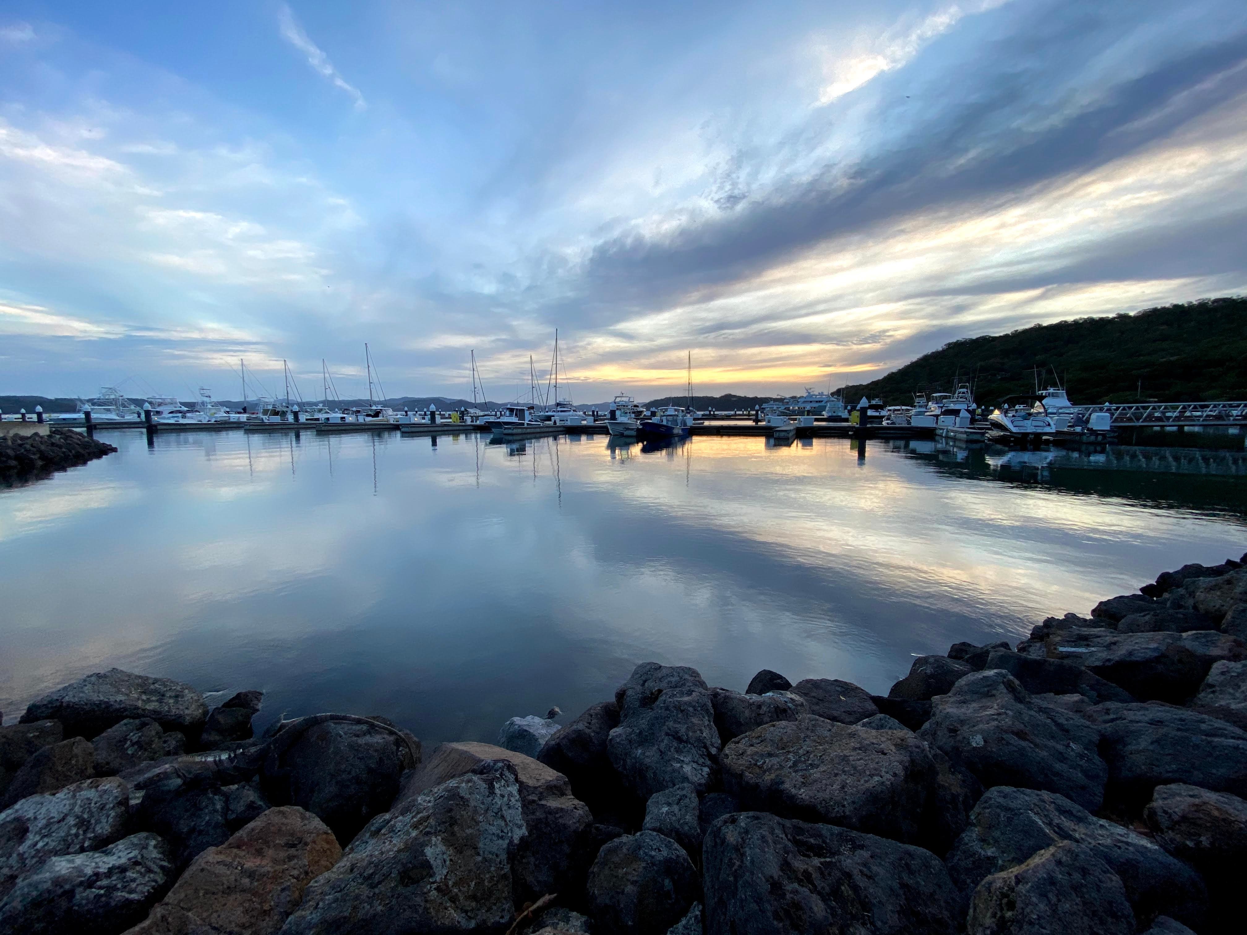 Marina Papagayo Suites-泳池