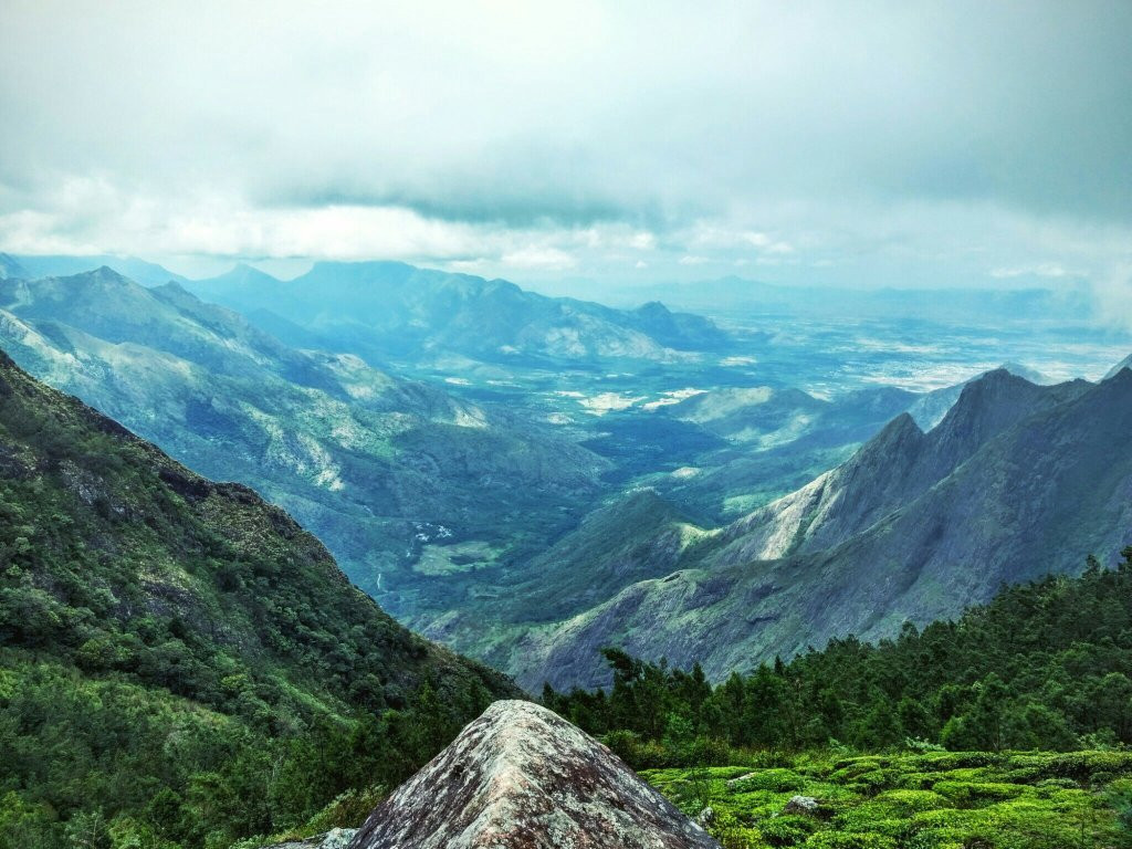 Anchuruli Waterfalls-伊杜基必去景点