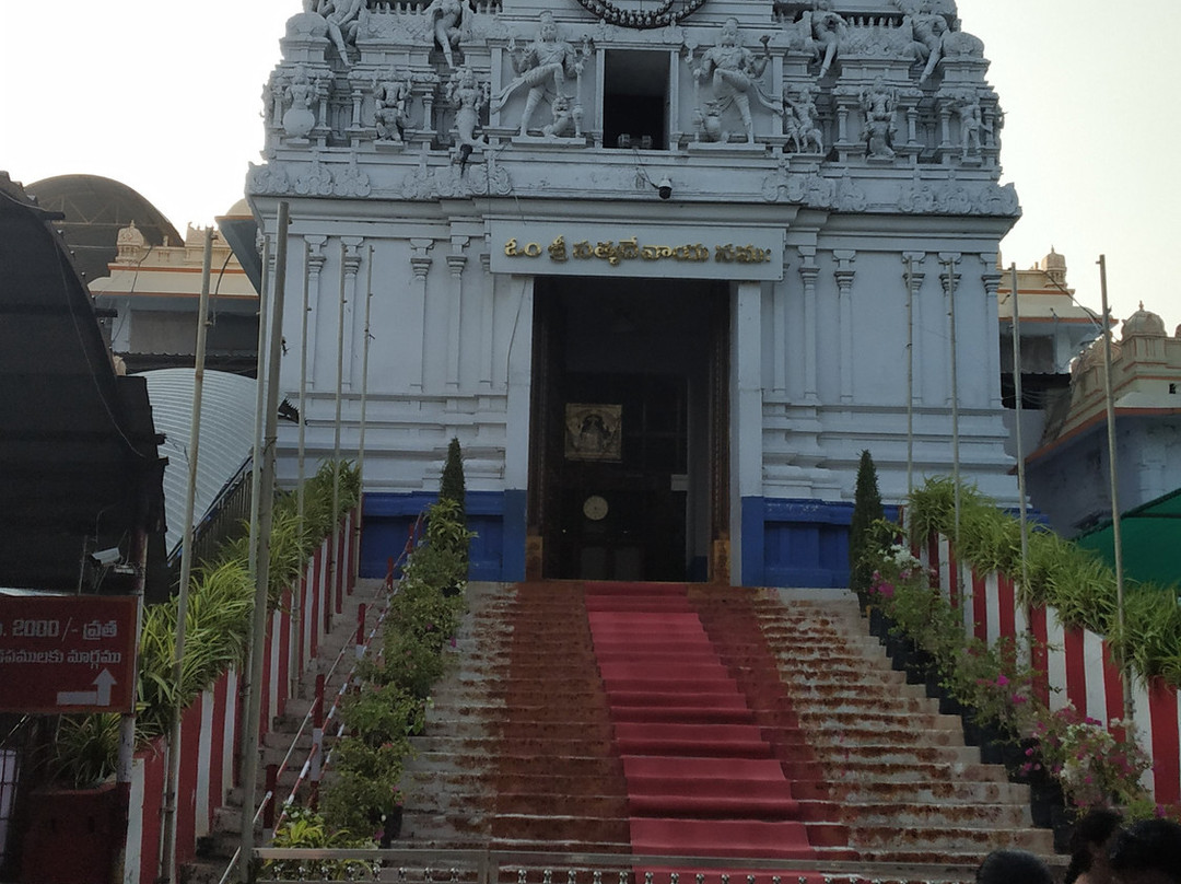 Sri Veera Venkata Sathyanarayana Swamy Vari Devasthanam-Annavaram必去景点