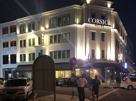 Corsica Hotel主图