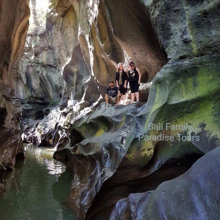 Beji Guwang Hidden Canyon景点图片