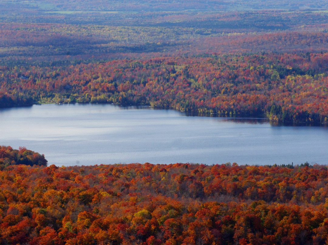 Mont Chauve-Orford必去景点