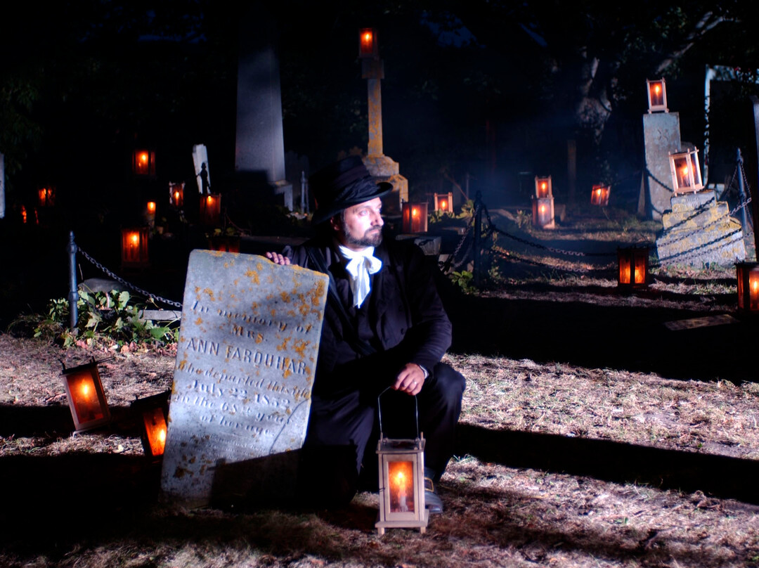 Annapolis Royal Candlelight Graveyard Tour