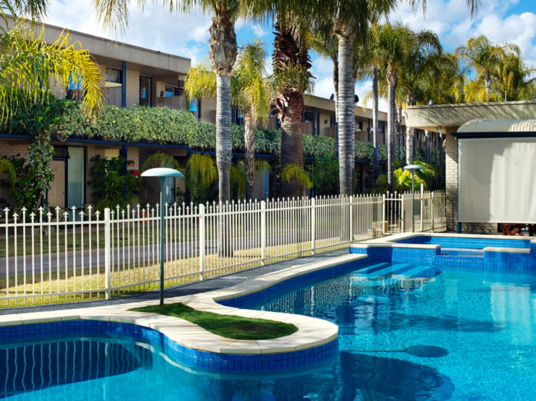 Sandor's Motor Inn主图