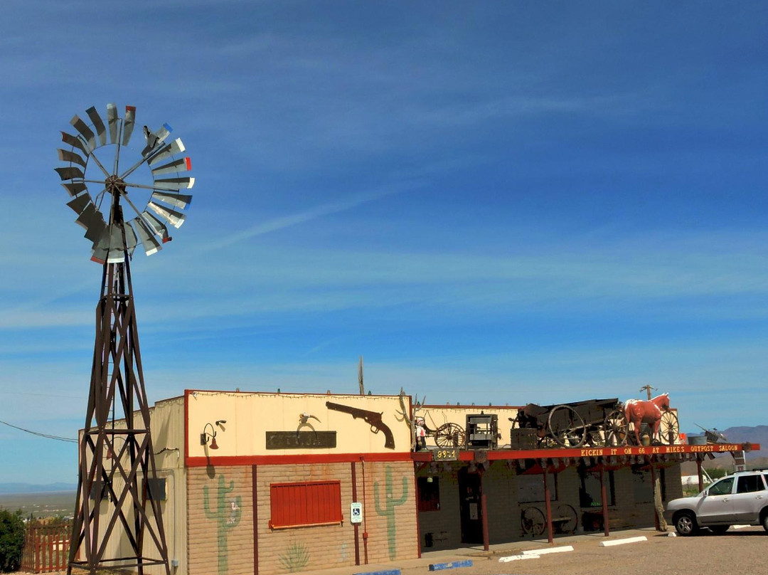 皮奇斯普林斯旅游景点-Mike's Route 66 Outpost & Saloon