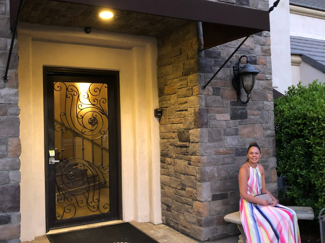 The Chateau at Lake La Quinta主图