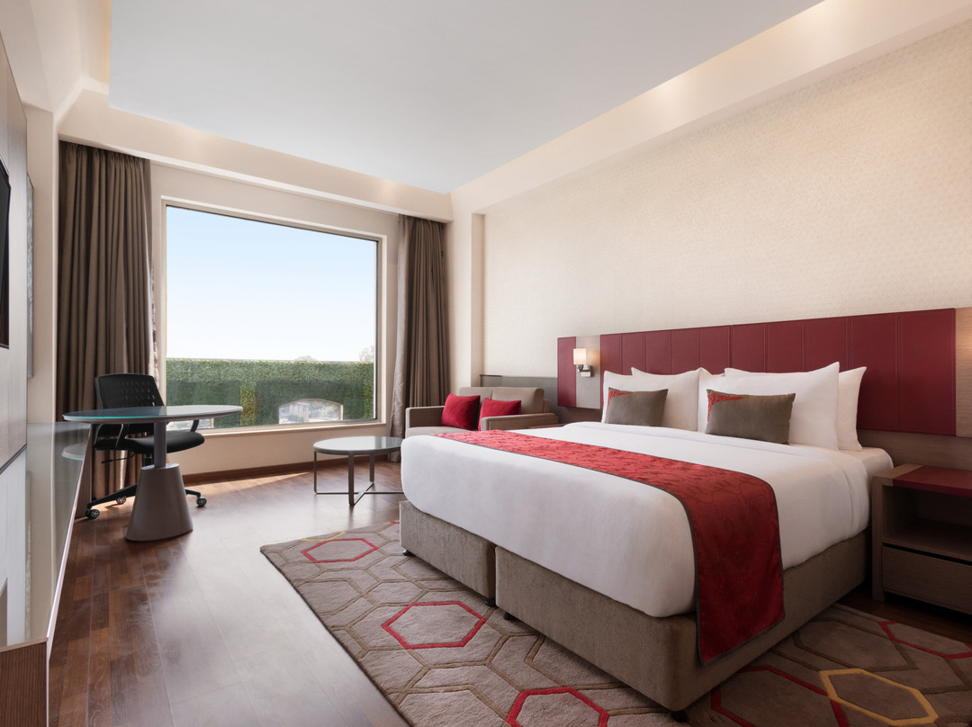 Narona酒店住宿-Ramada Plaza By Wyndham Lucknow