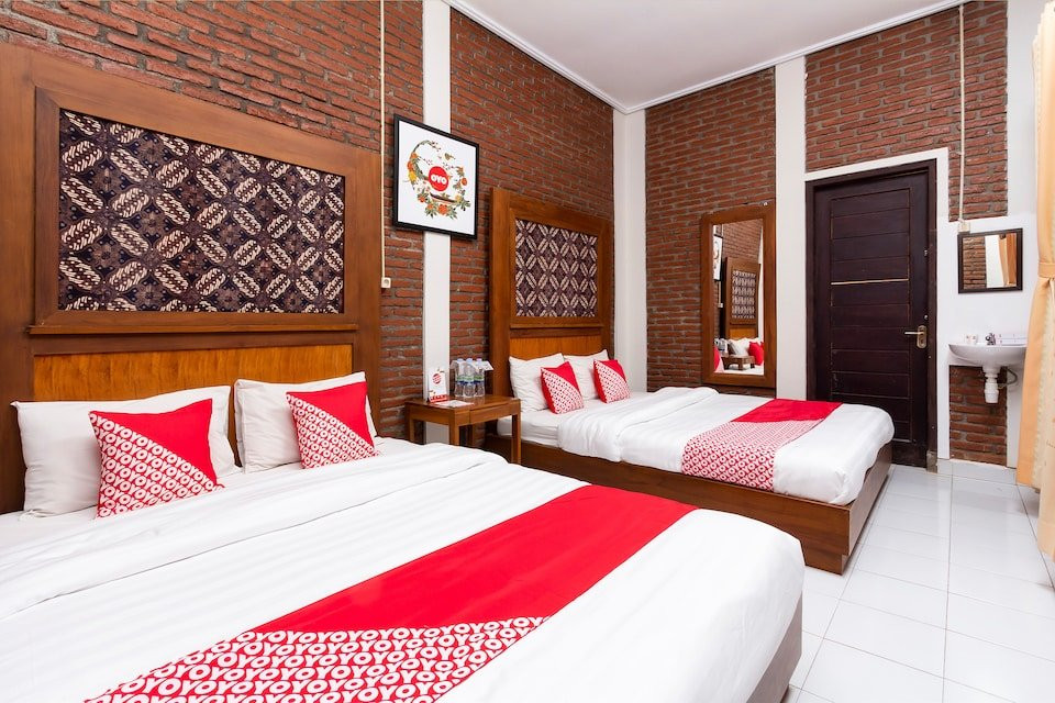 Rifka Annisa Guest House Syariah主图