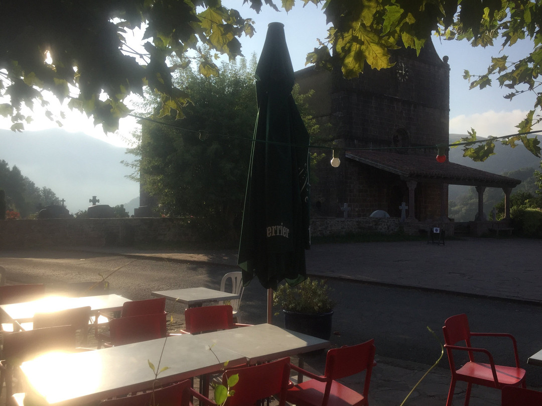 Hôtel Restaurant Barberaenea主图