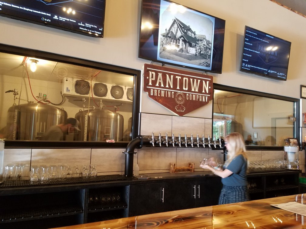 Pantown Brewing Company景点图片