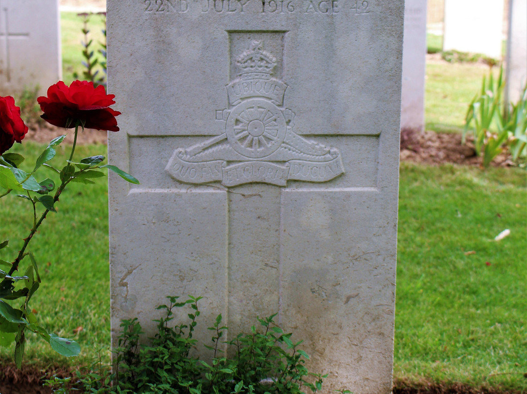Peake Wood Cemetery景点图片