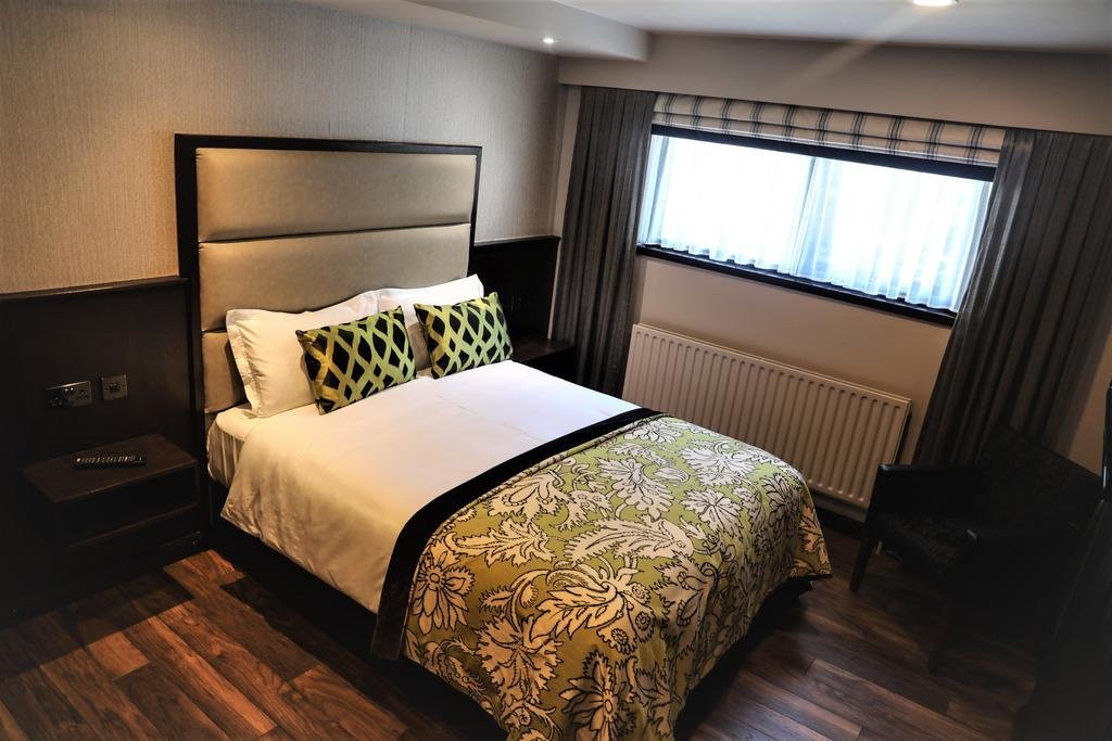 The Lansdowne Hotel主图