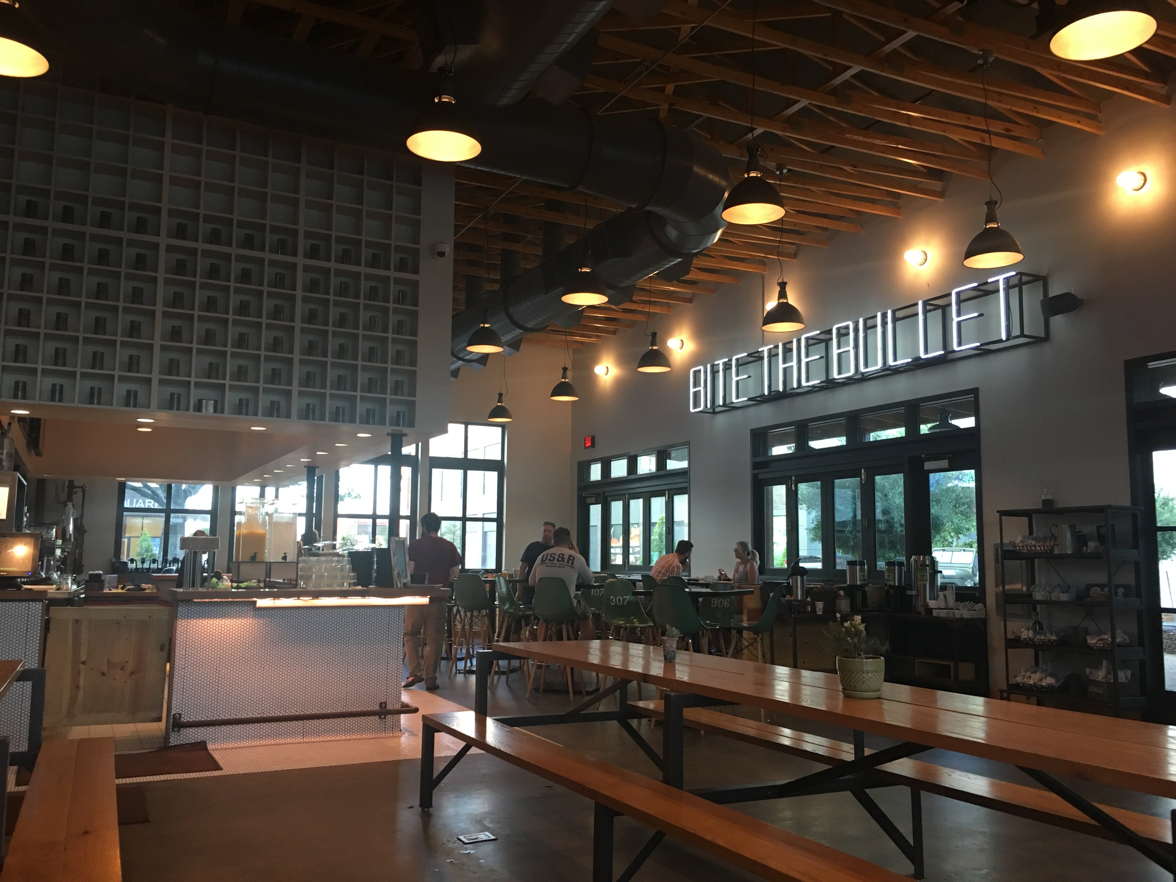 Cavalry Court, Valencia Hotel Collection-餐饮