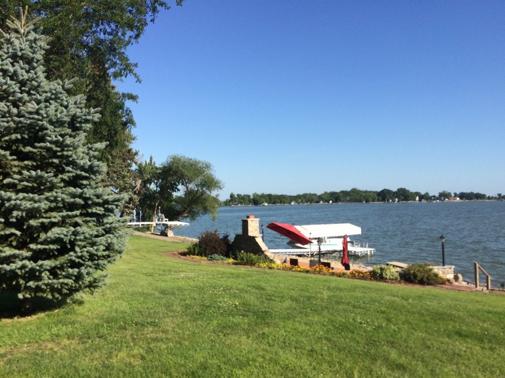 Lady on the Lake Bed & Breakfast LLC-泳池