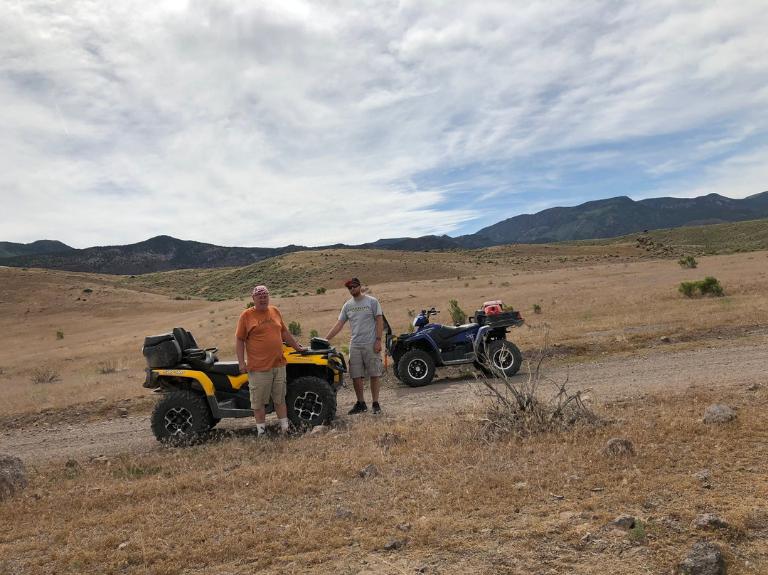 Paiute Trail景点图片