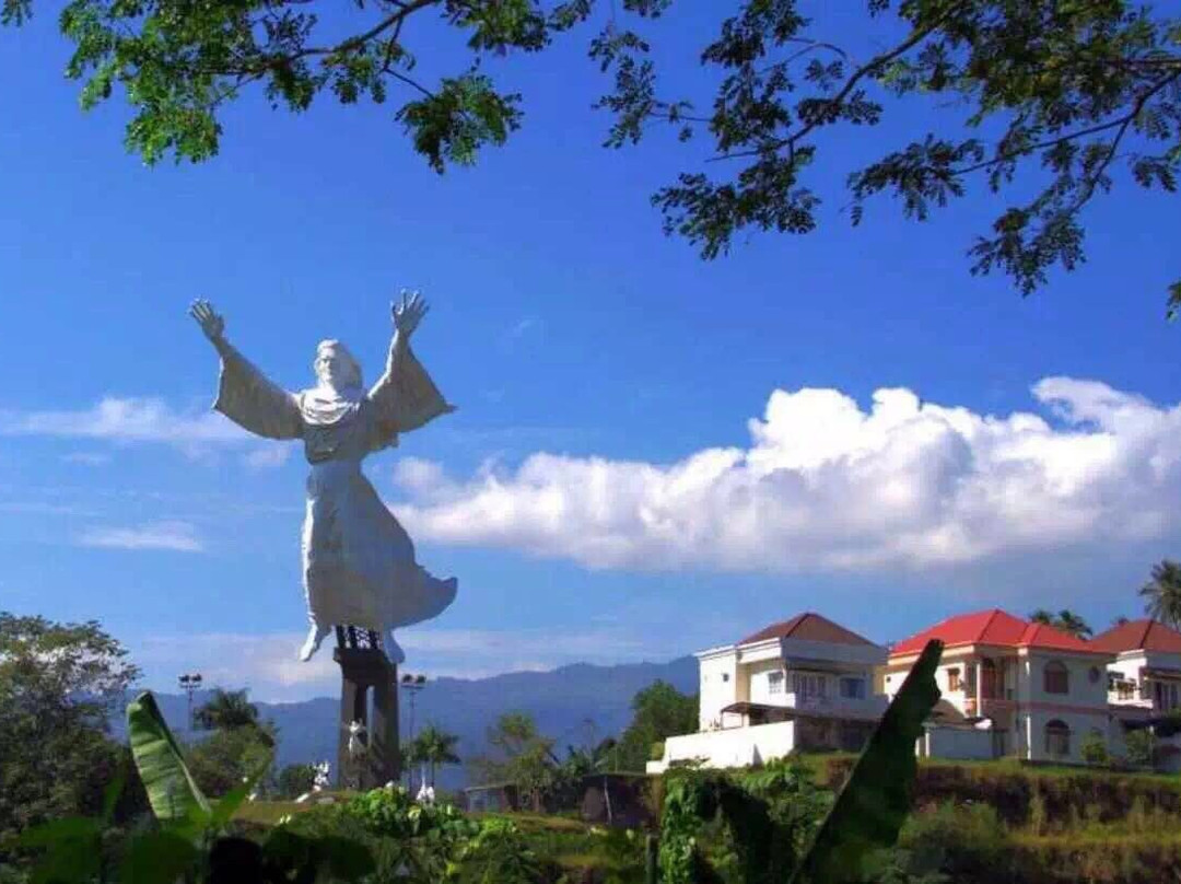 美娜多旅店主图