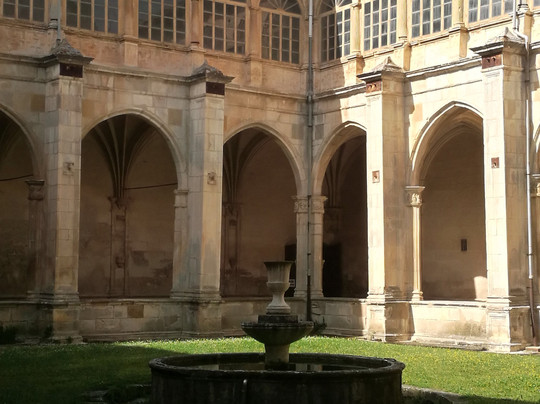 Monasterio De Santa Maria La Real De Irache-Estella必去景点