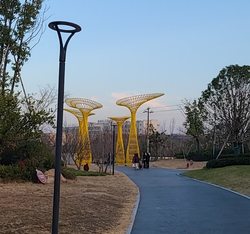 金华艾青文化公园-金华市必去景点