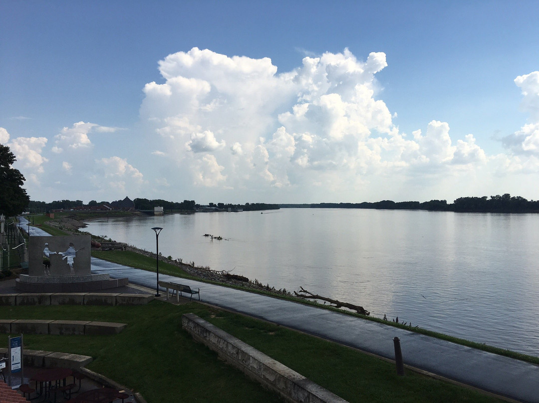 Visit Evansville-埃文斯维尔必去景点