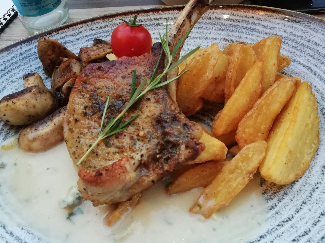 Platan Garden Restaurant & Rooms主图