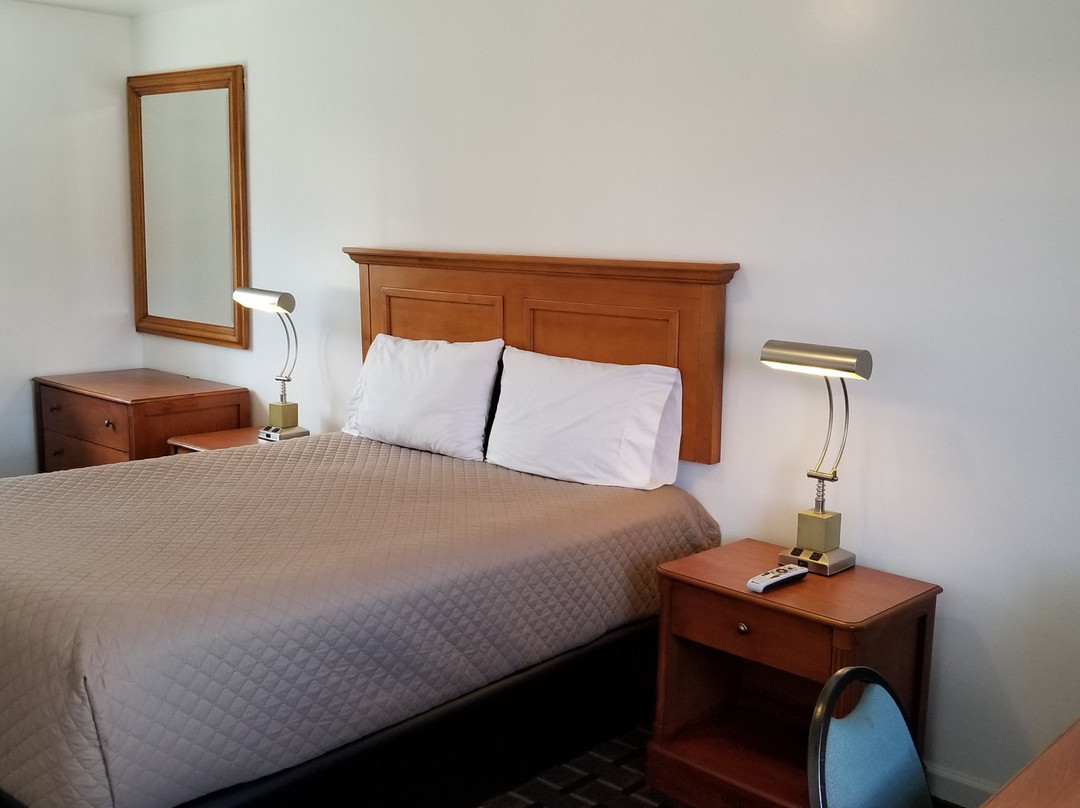 Budget Inn Breezewood主图