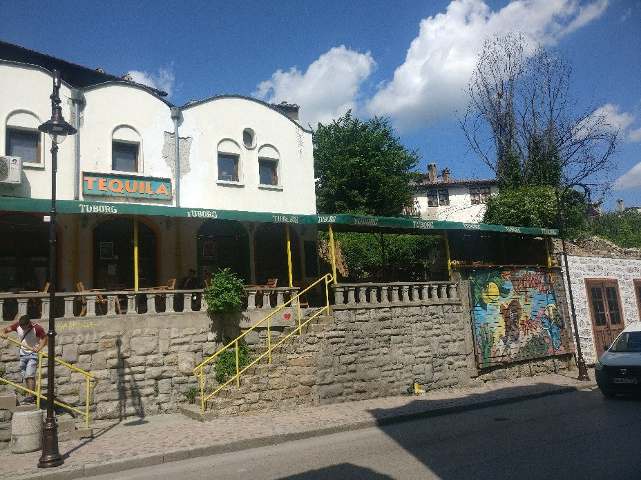 Tequila Bar Funky Monkey-大特尔诺沃必去景点