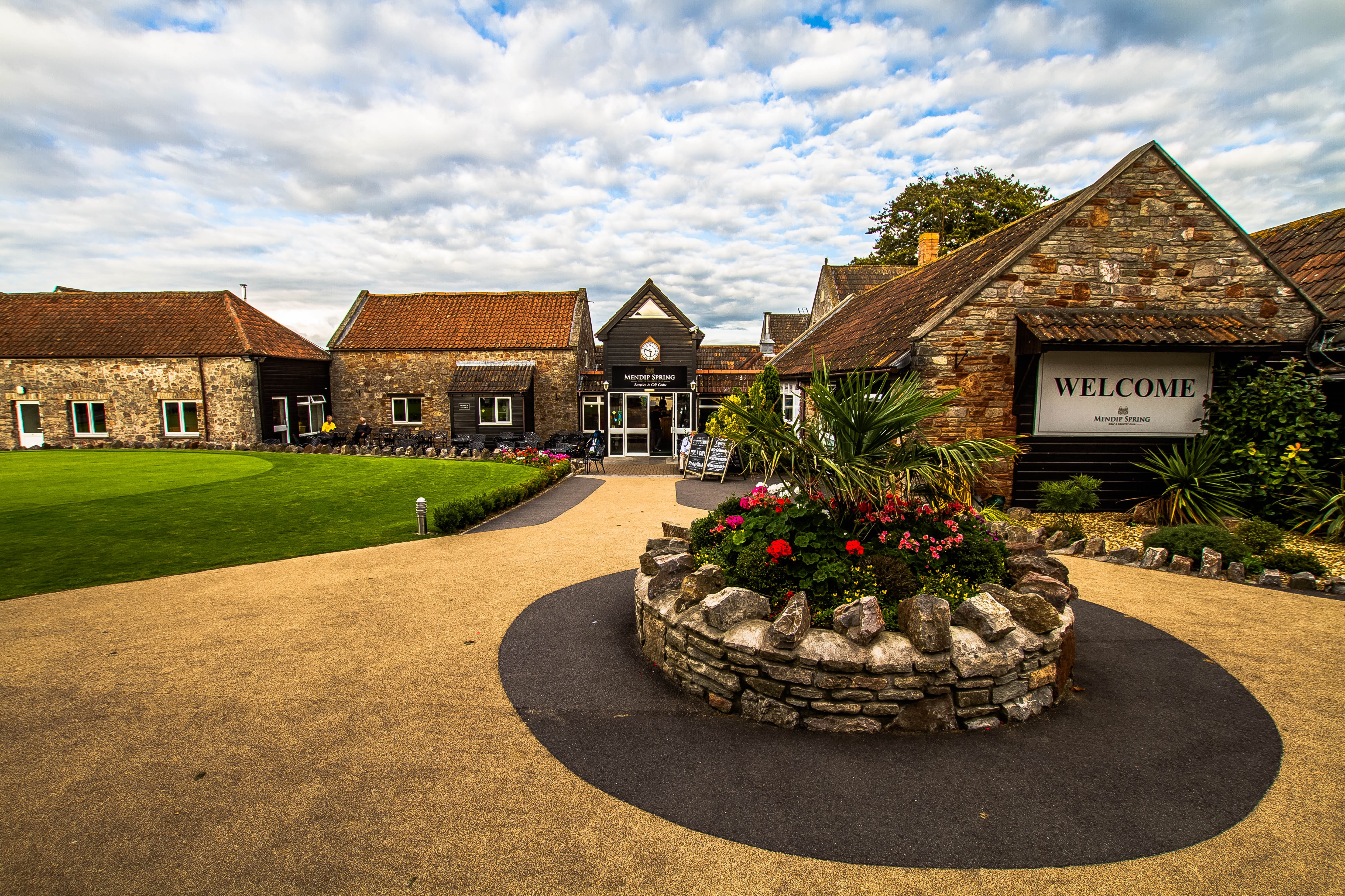 Mendip Spring Golf & Country Club-官方