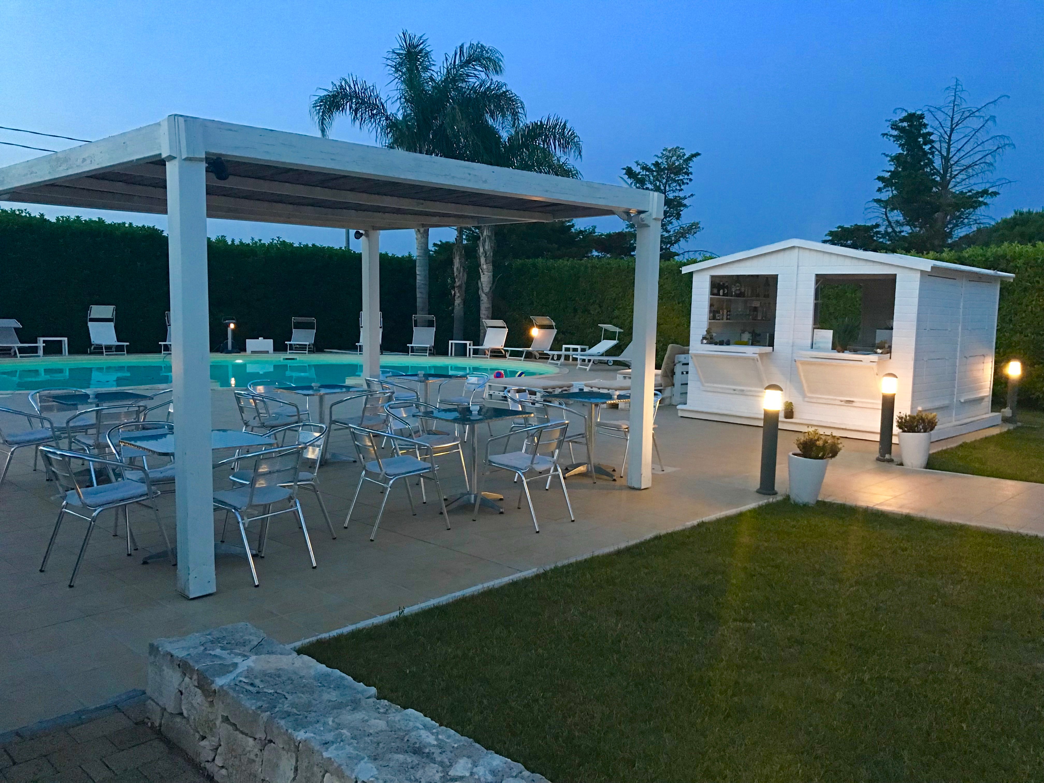 Resort Naturista Grottamiranda-泳池