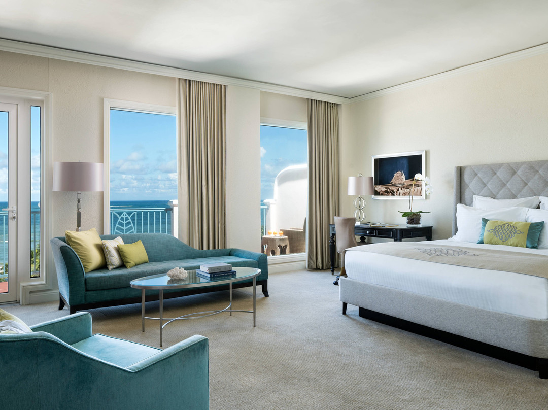 圣胡安丽思卡尔顿酒店主图