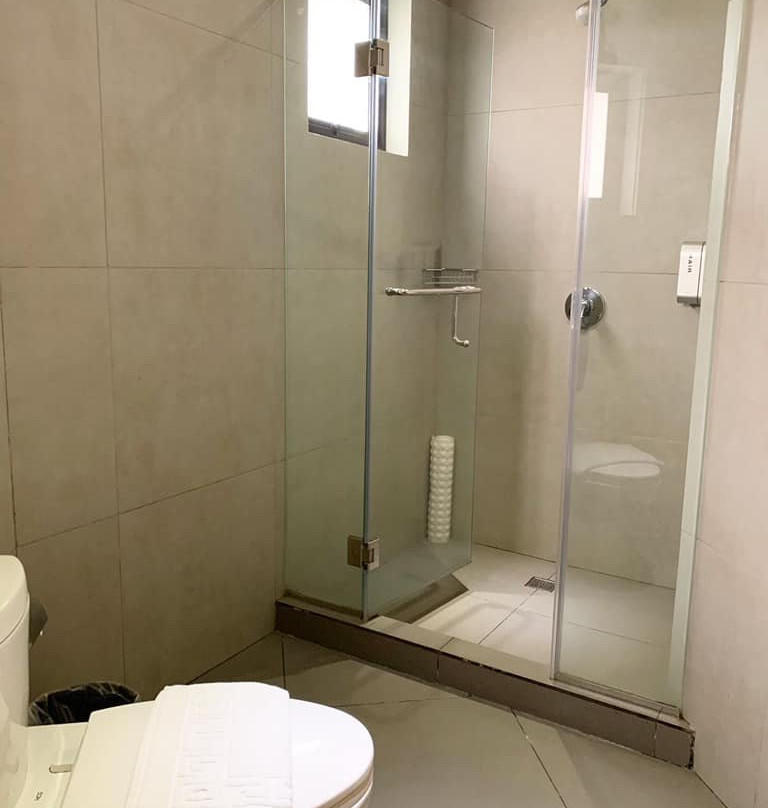 U Hotels Makati主图