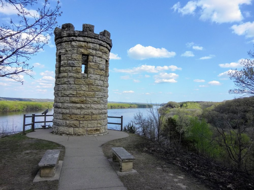 Julien Dubuque Monument景点图片