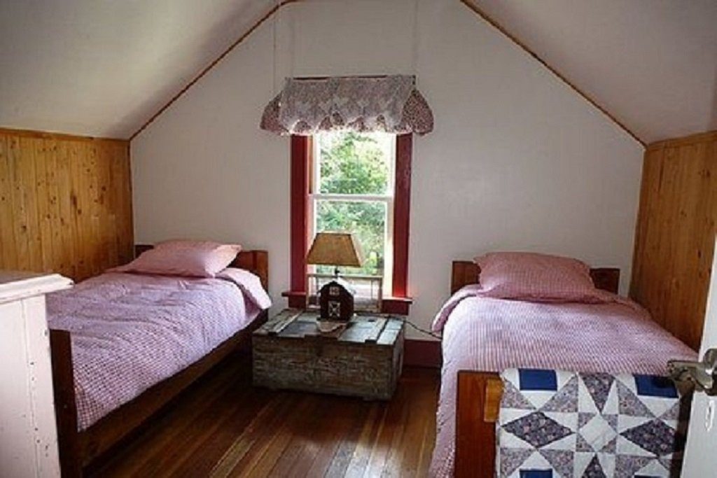 Nestled in the Pines Bed and Breakfast主图