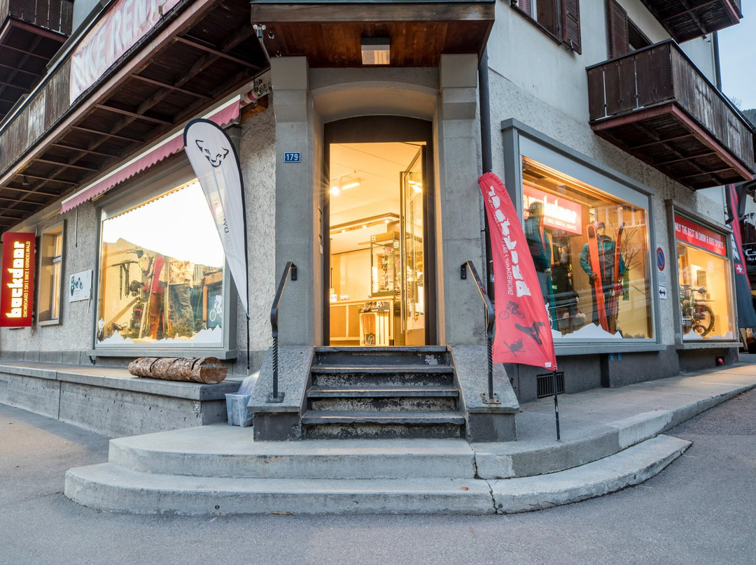 Backdoor Snowboard | Ski | Bike | Running Shop-格林德瓦必去景点