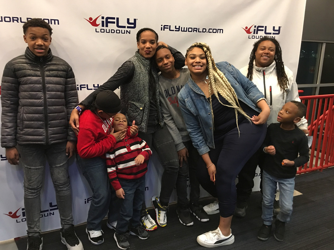 iFLY Indoor Skydiving - Loudoun景点图片