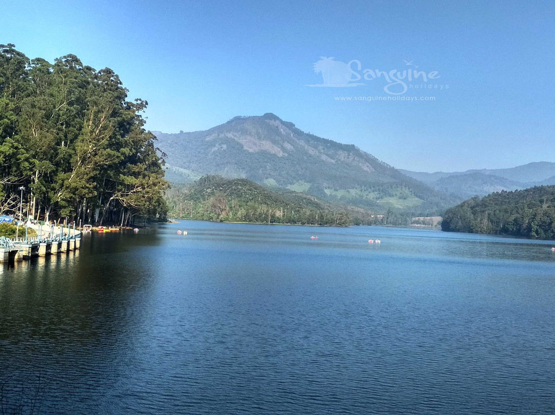 Kundala Dam Lake景点图片