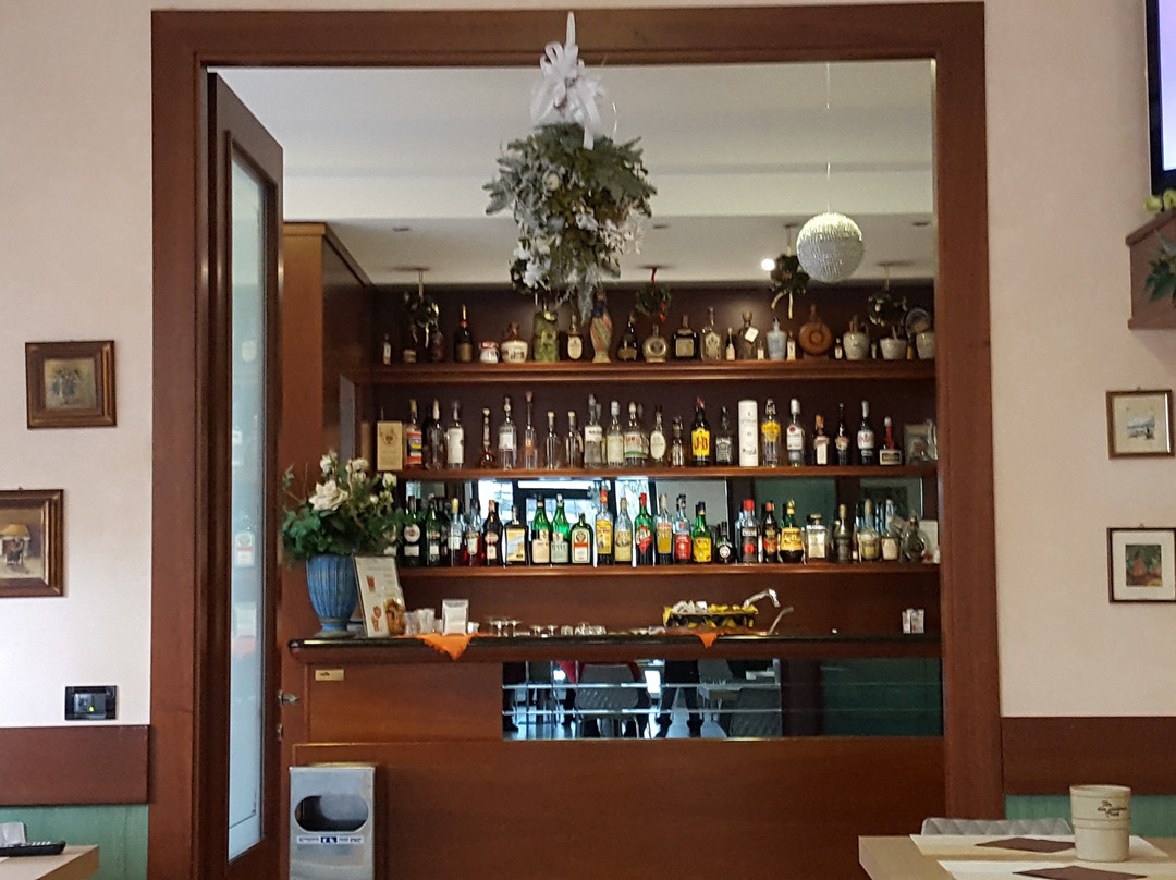 蒙帝亚尔酒店主图