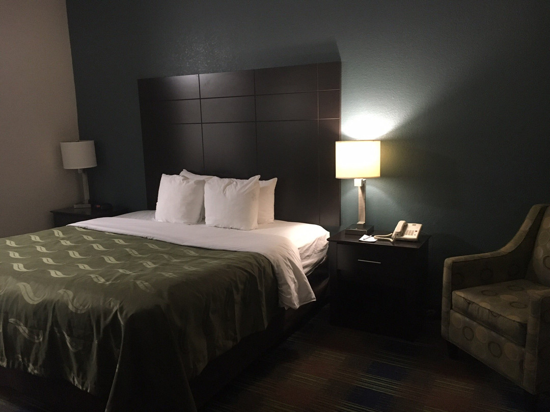 Quality Inn North Vernon Near Hwy 50主图