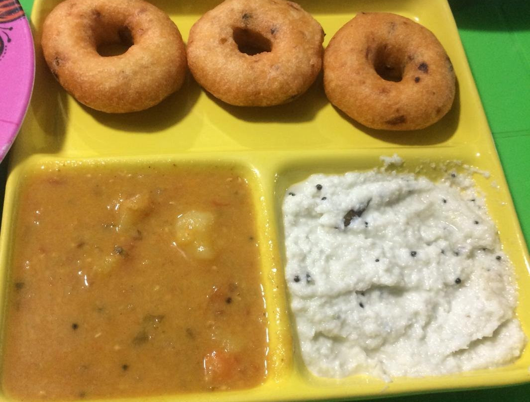 Kafue餐馆和美食-Indian Hut Makeni