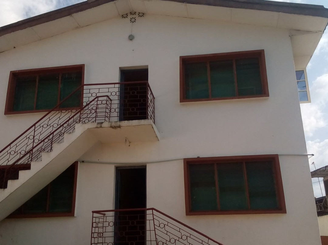 Oasis Hotel and Suites