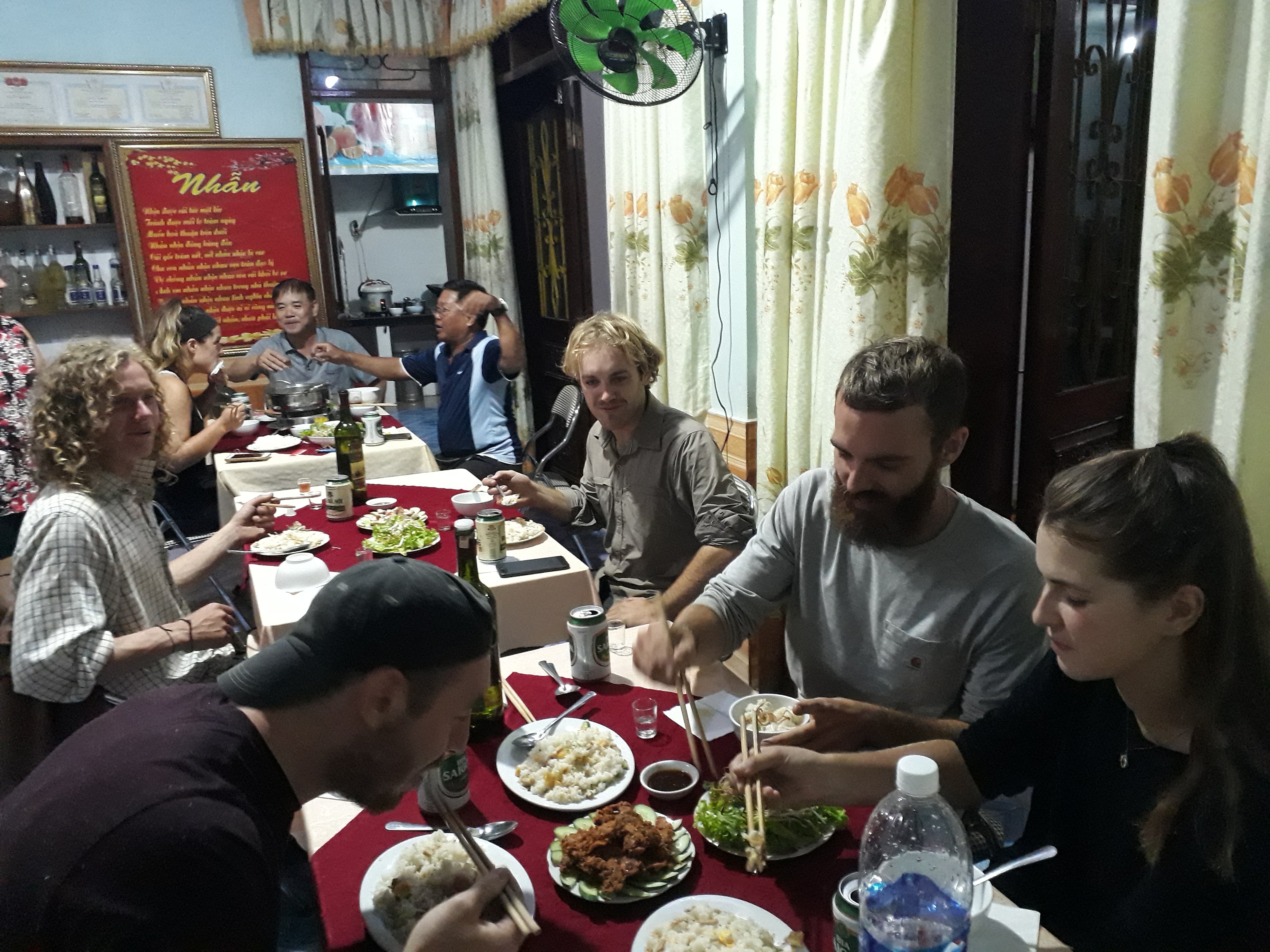 Nhà Nghỉ Đông Loan-官方